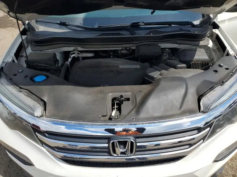 2017 HONDA PILOT EX  