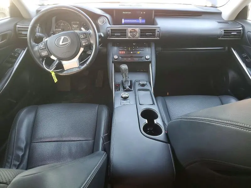 2017 LEXUS IS 200T  