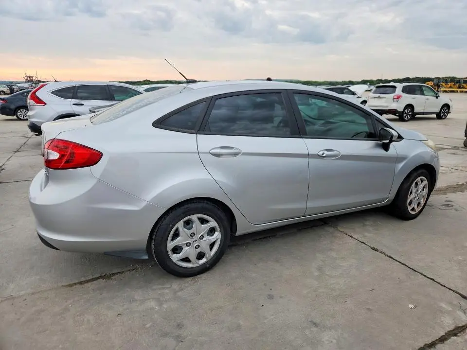 2012 FORD FIESTA S  