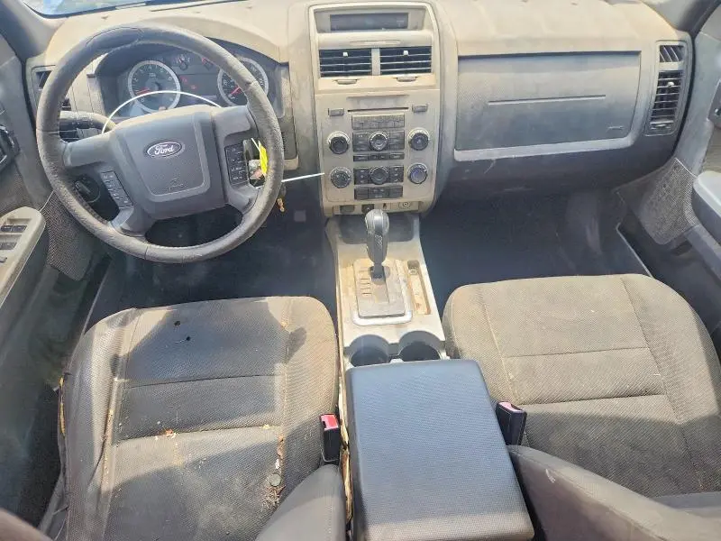 2010 FORD ESCAPE XLT  