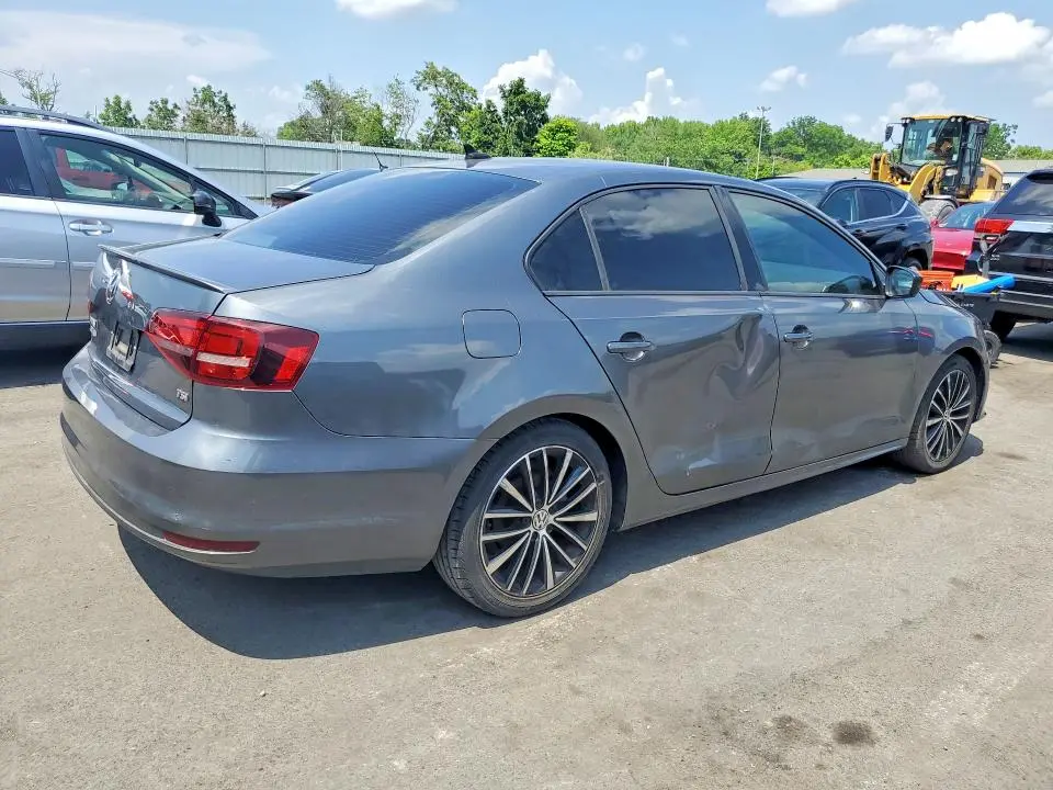 2016 VOLKSWAGEN JETTA SPORT  