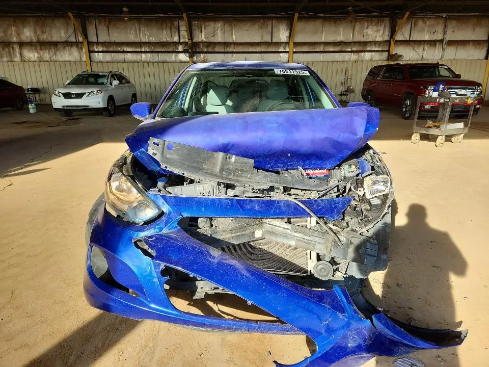 2012 HYUNDAI ACCENT GLS  