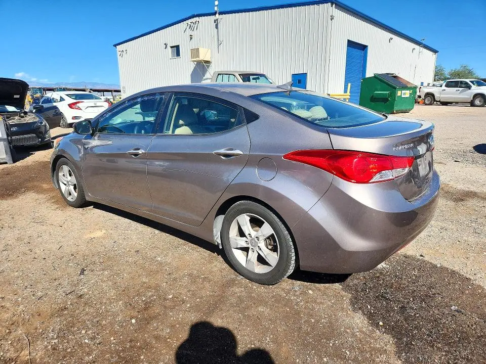 2013 HYUNDAI ELANTRA GLS  