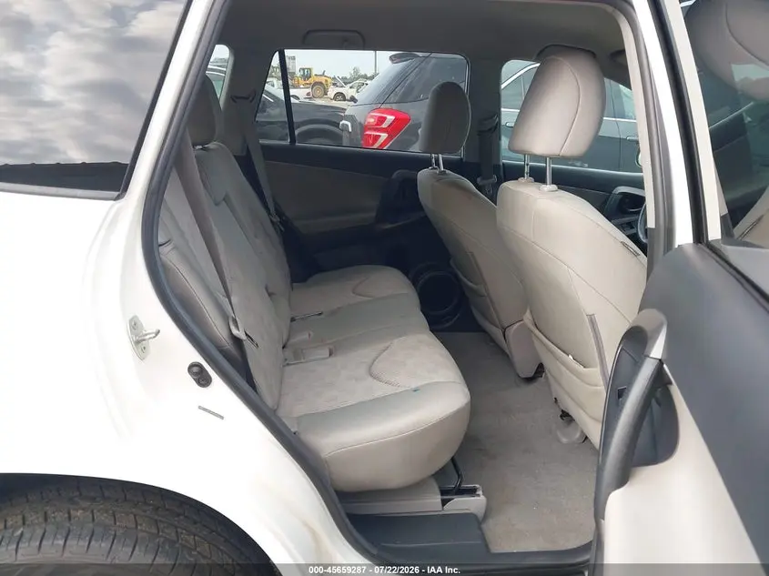 2012 TOYOTA RAV4  