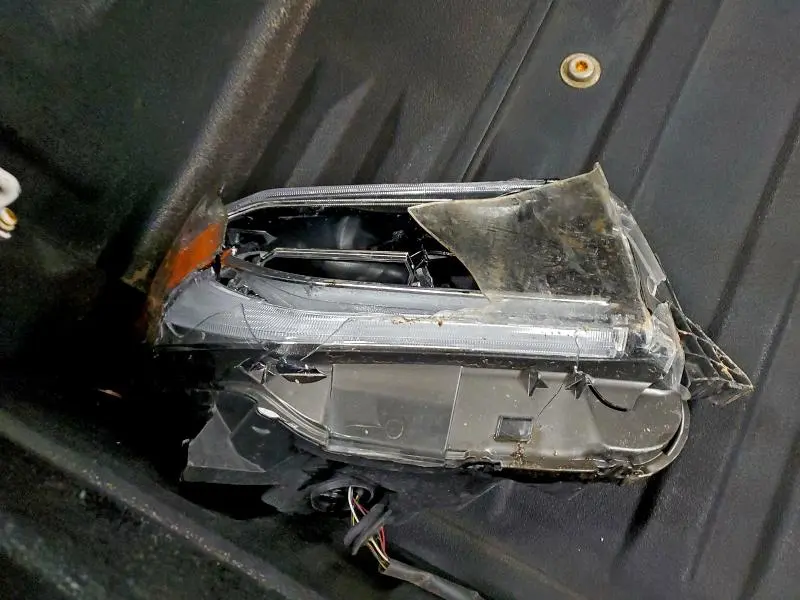 2018 TOYOTA TUNDRA CREWMAX LIMITED  