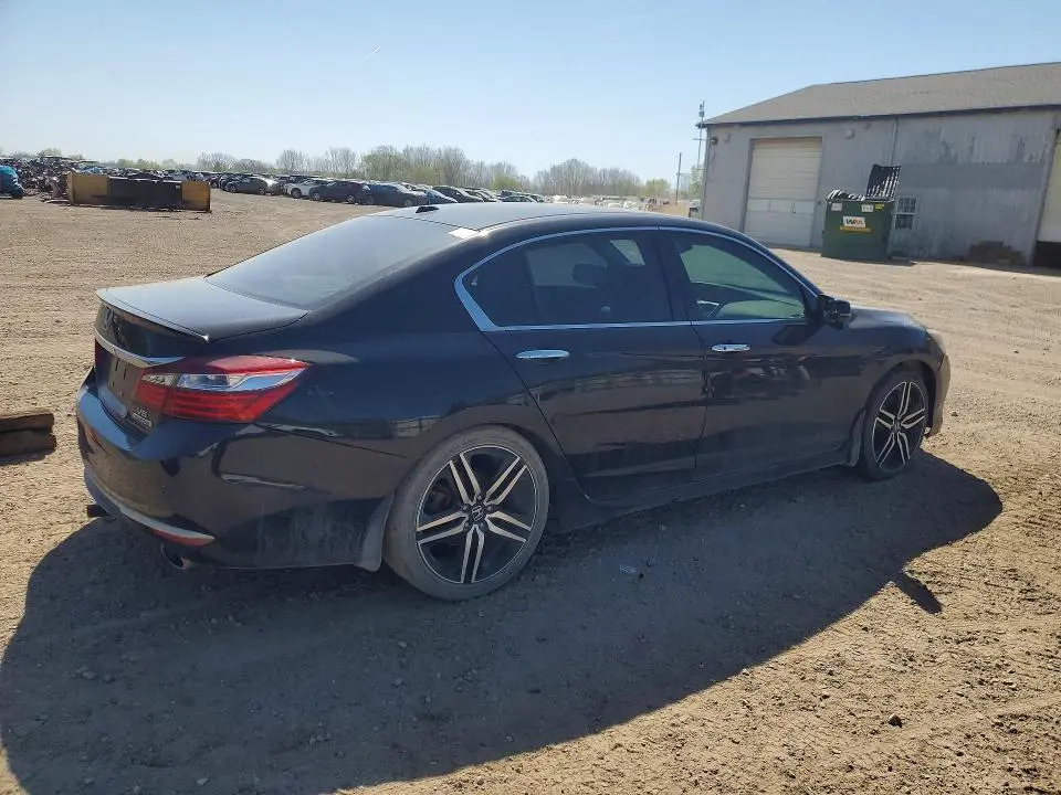 2017 HONDA ACCORD TOURING  