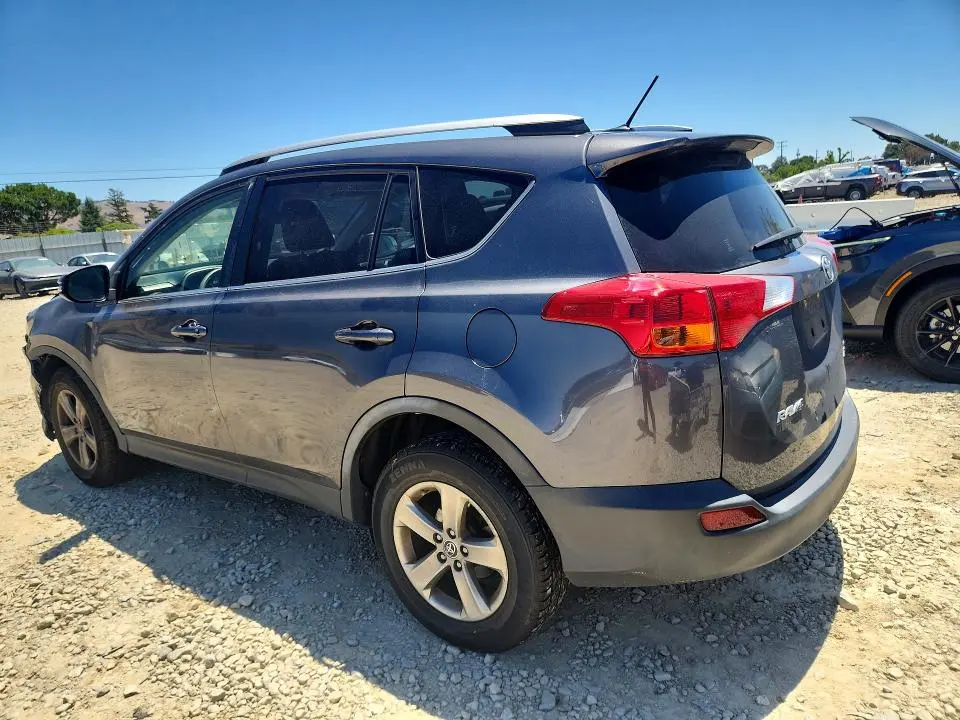 2015 TOYOTA RAV4 XLE  
