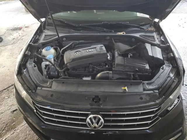 2016 VOLKSWAGEN PASSAT S  
