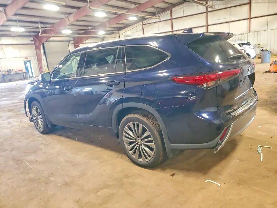 2020 TOYOTA HIGHLANDER PLATINUM  