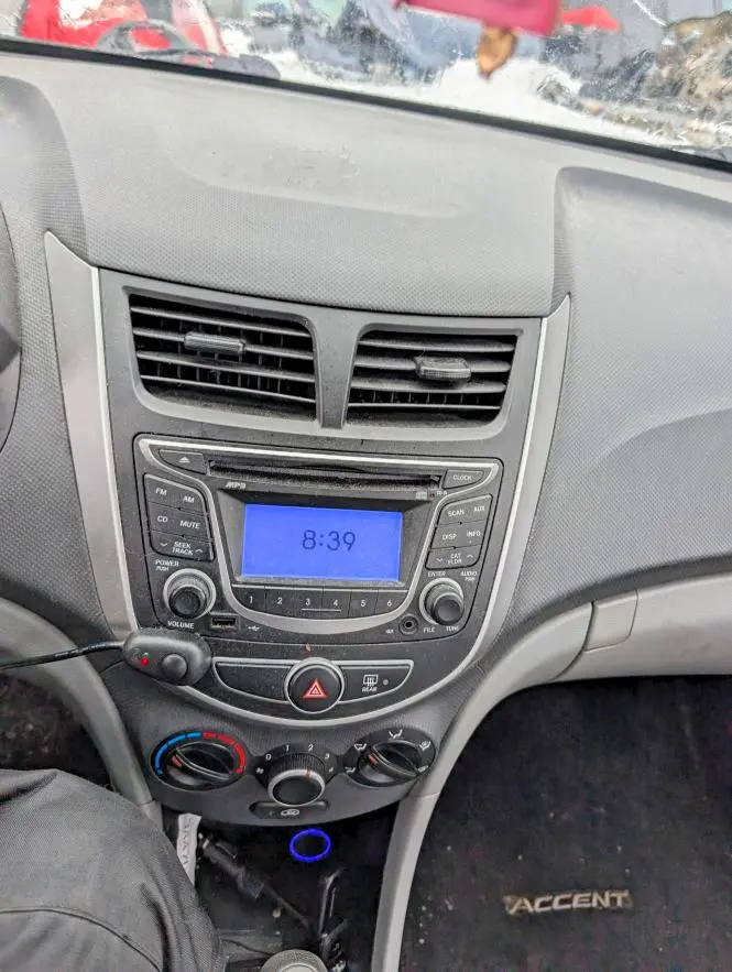 2013 HYUNDAI ACCENT GLS  