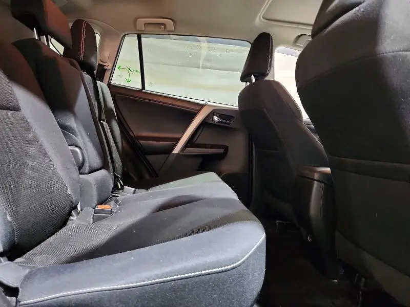 2018 TOYOTA RAV4 XLE  