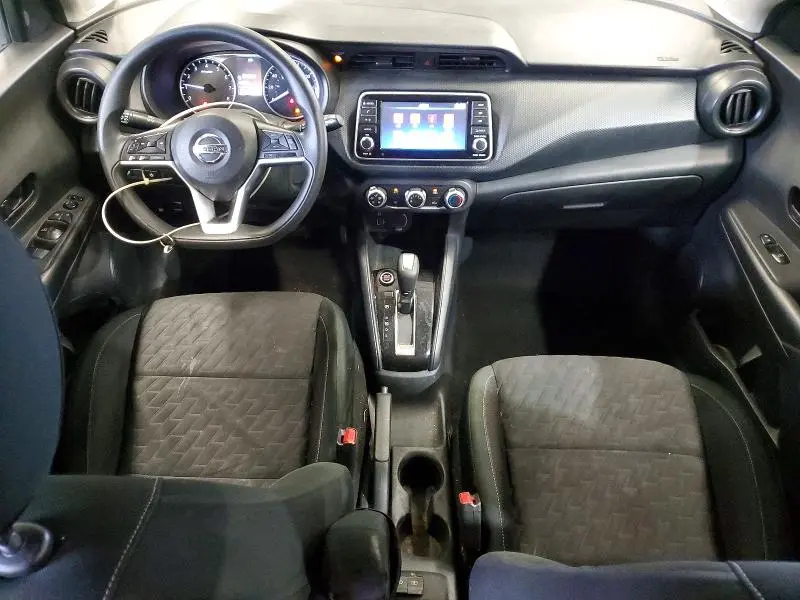 2021 NISSAN KICKS S  