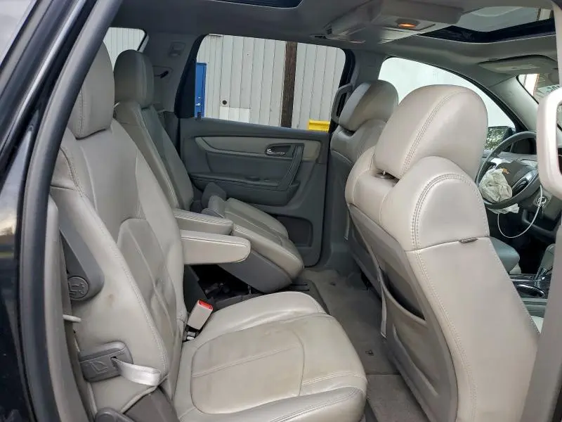 2013 CHEVROLET TRAVERSE LT  