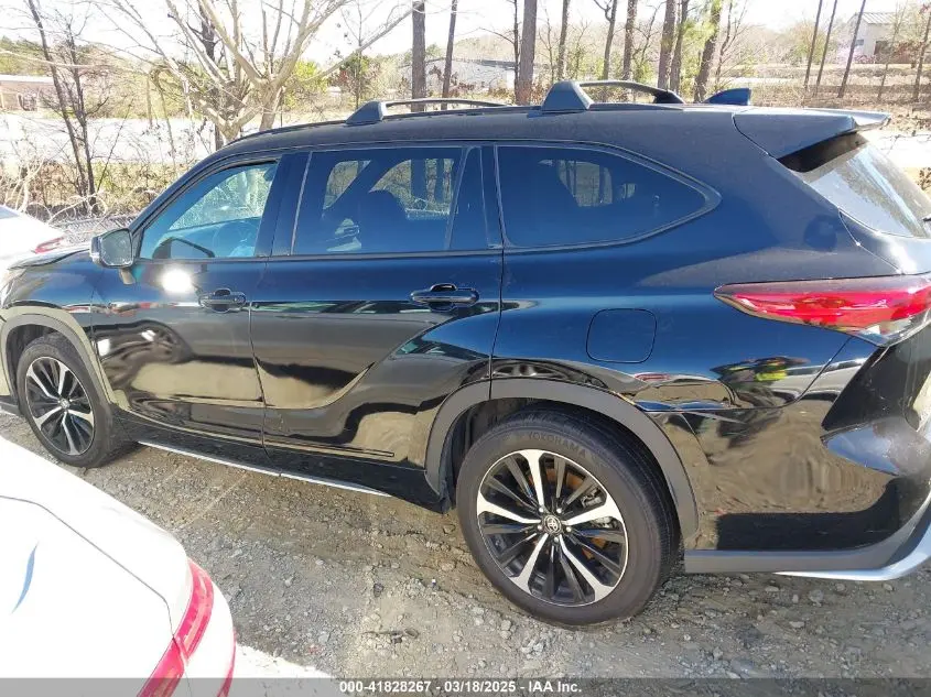 2021 TOYOTA HIGHLANDER XSE