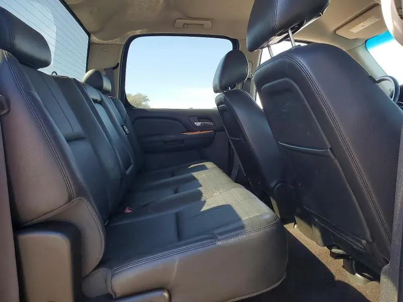 2013 GMC SIERRA C1500 SLT  