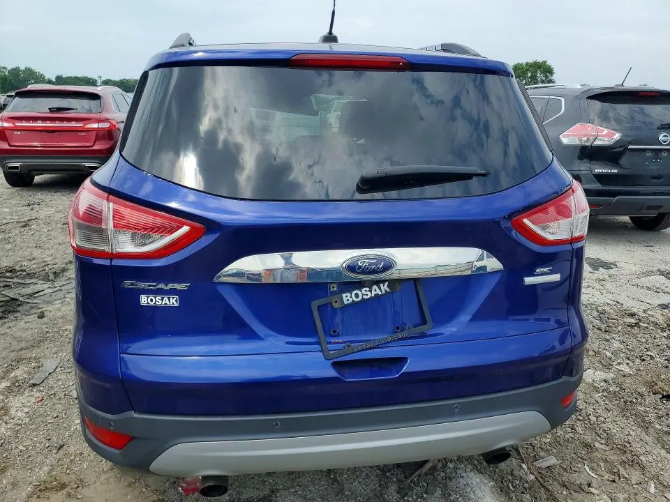 2016 FORD ESCAPE SE  