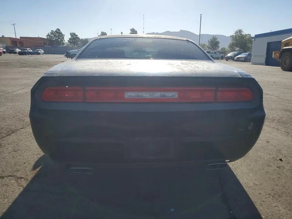 2014 DODGE CHALLENGER SXT  
