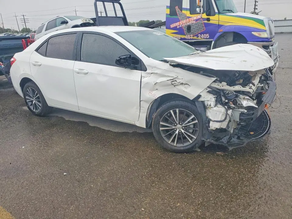 2016 TOYOTA COROLLA LE PLUS  