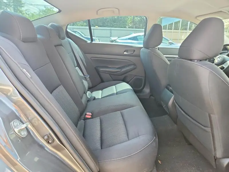 2022 NISSAN ALTIMA SV  
