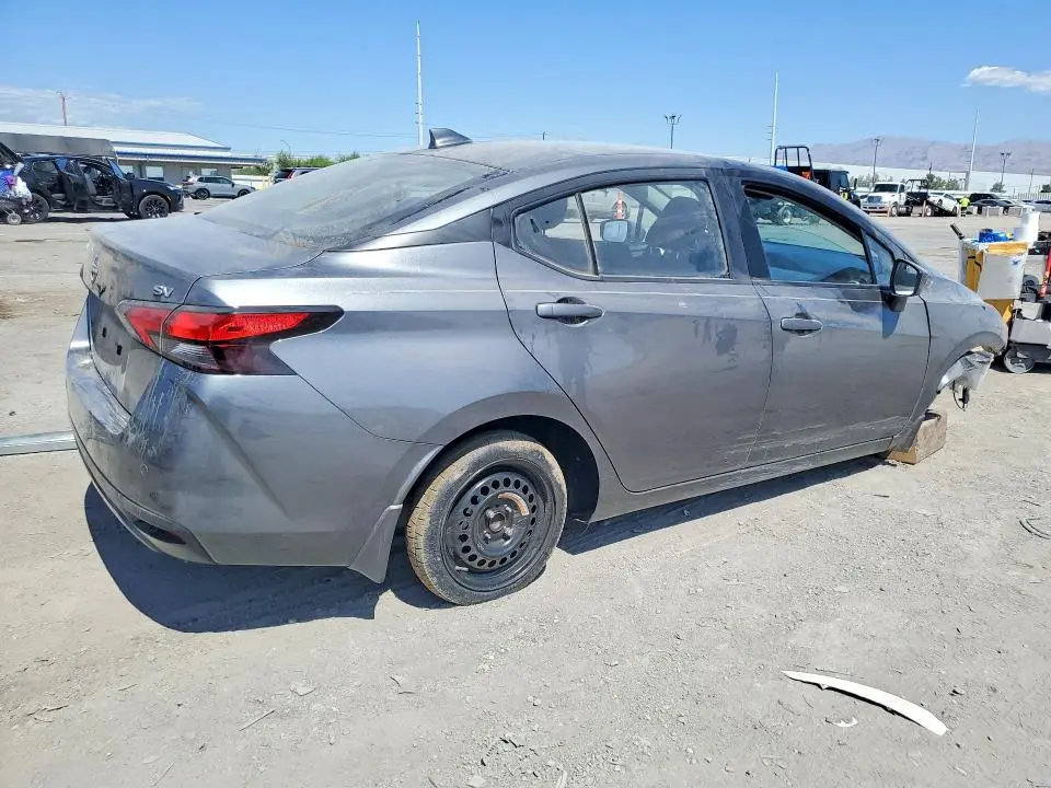 2023 NISSAN VERSA SV  