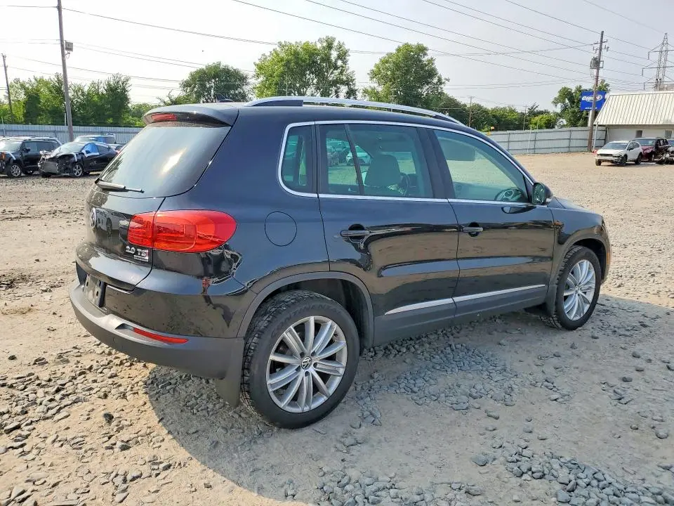 2013 VOLKSWAGEN TIGUAN S  
