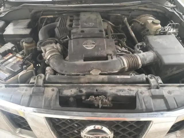 2013 NISSAN FRONTIER S