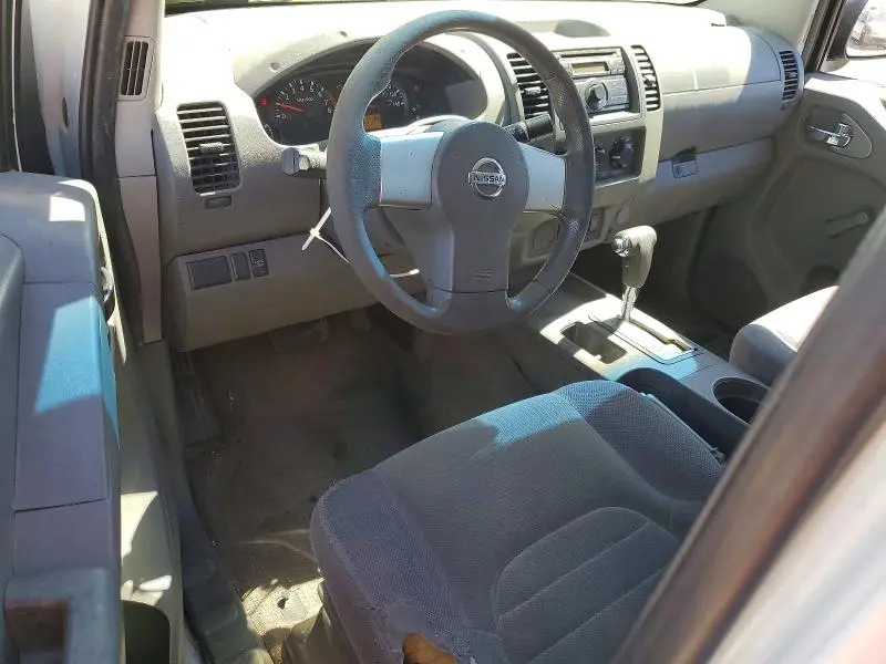 2013 NISSAN FRONTIER S  
