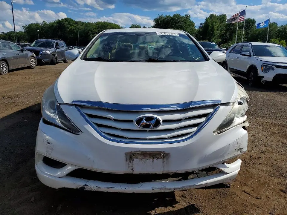 2011 HYUNDAI SONATA GLS  