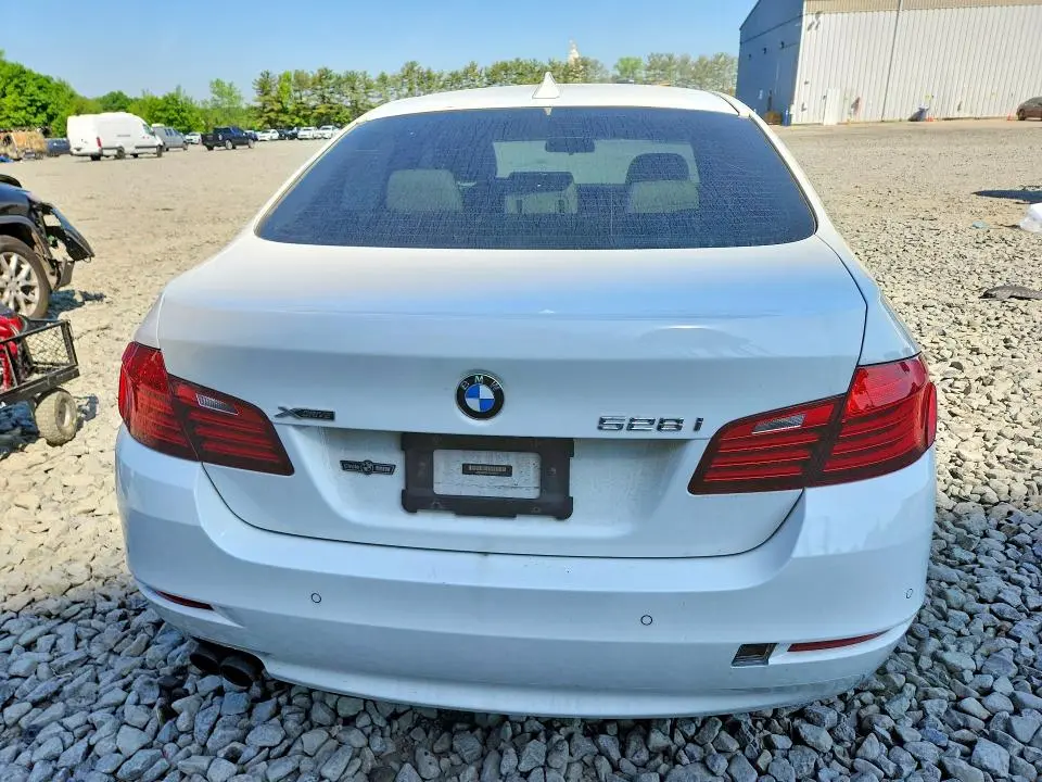 2016 BMW 528 XI  