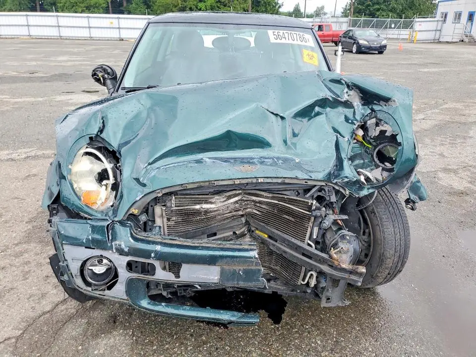2010 MINI COOPER   