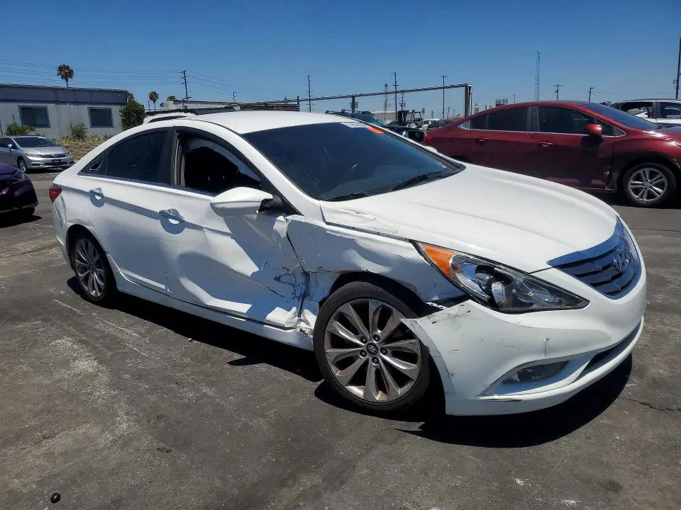 2013 HYUNDAI SONATA SE  