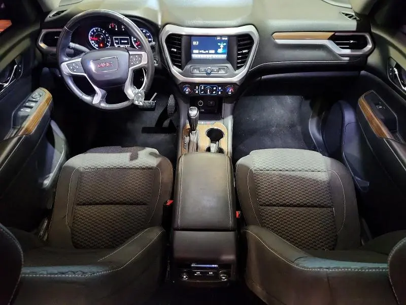 2017 GMC ACADIA SLE  