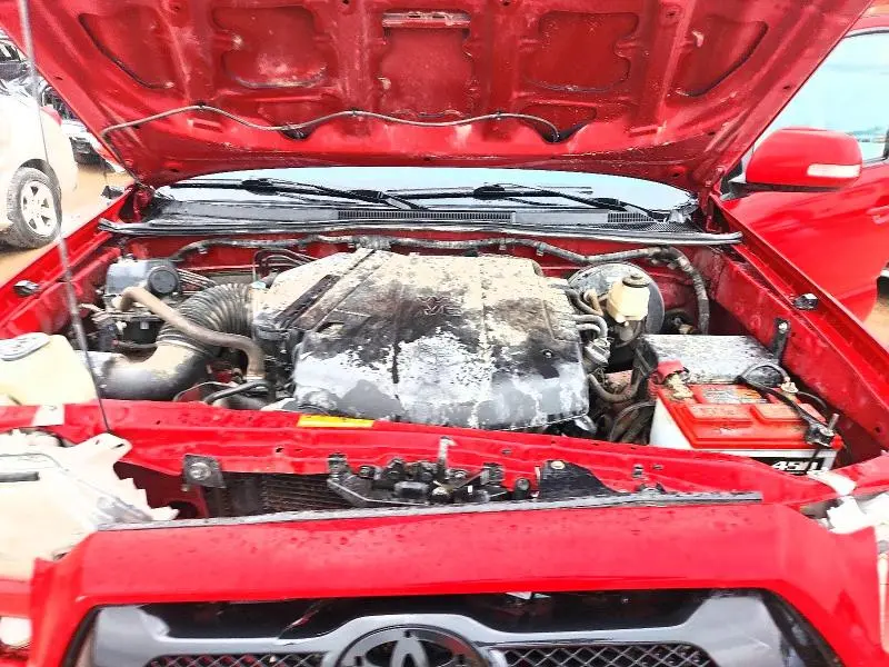 2013 TOYOTA TACOMA V6  
