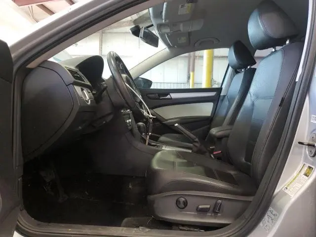 2012 VOLKSWAGEN PASSAT SE  