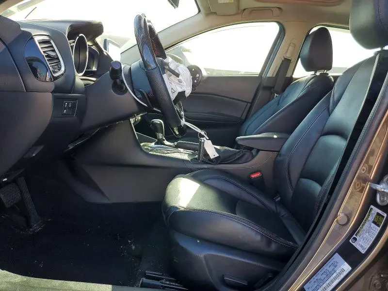 2015 MAZDA 3 TOURING  
