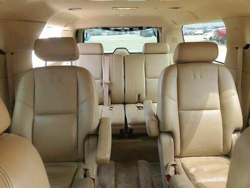 2010 GMC YUKON XL C1500 SLT  