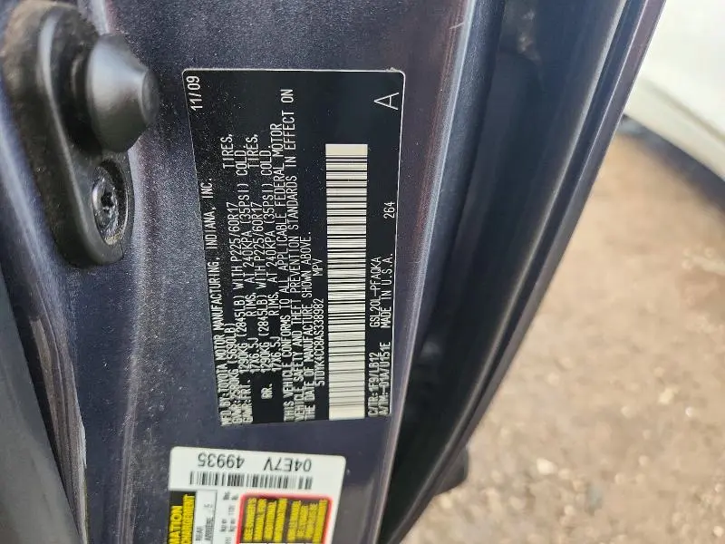 2010 TOYOTA SIENNA XLE  