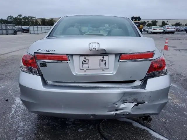 2011 HONDA ACCORD LX  