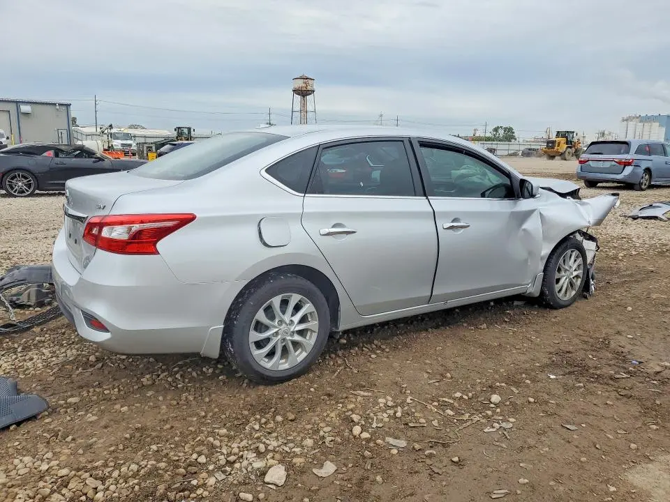 2019 NISSAN SENTRA SV  
