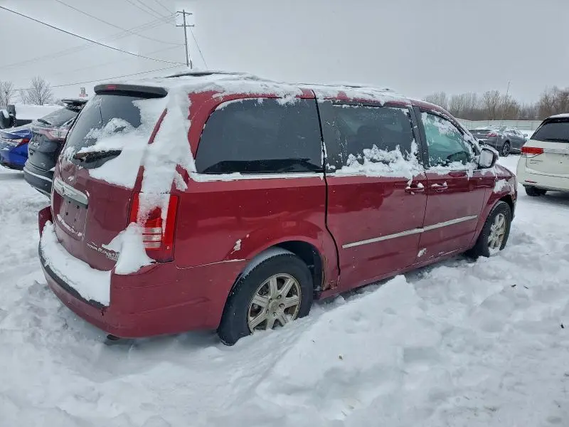 2010 CHRYSLER TOWN & COUNTRY TOURING PLUS  