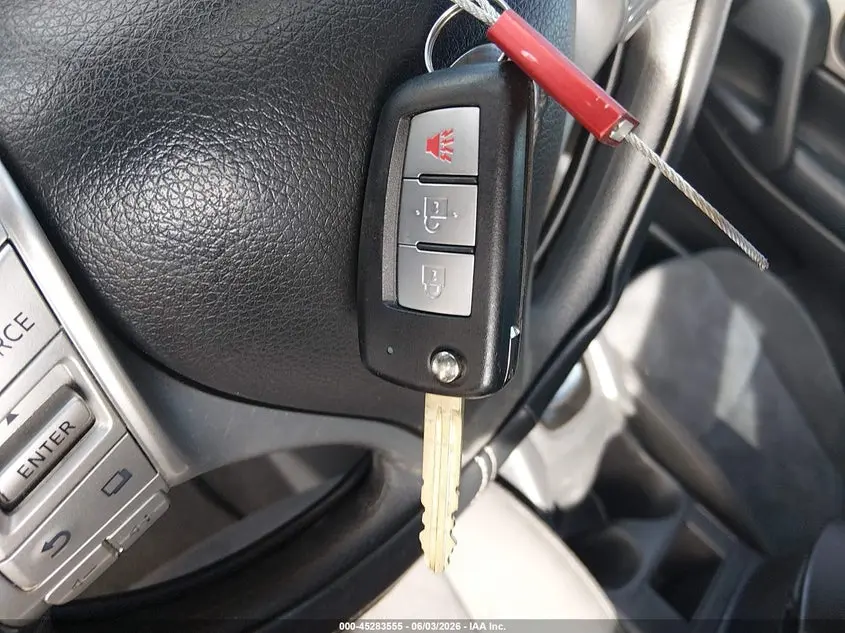 2016 NISSAN ROGUE S