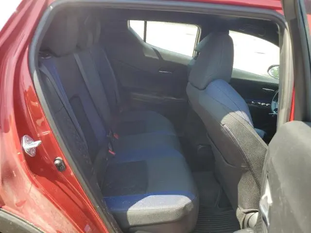 2022 TOYOTA C-HR XLE  