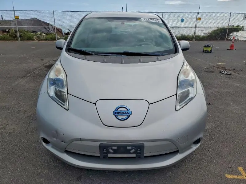 2011 NISSAN LEAF SV  