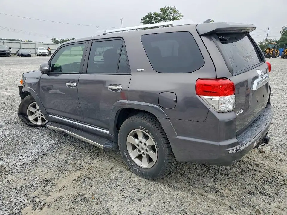 2013 TOYOTA 4RUNNER SR5  