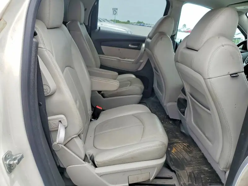 2012 GMC ACADIA SLT-2  