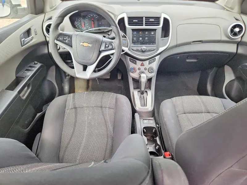 2019 CHEVROLET SONIC LT  