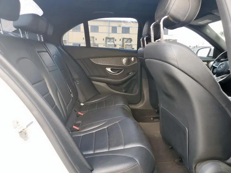 2016 MERCEDES-BENZ C 300
