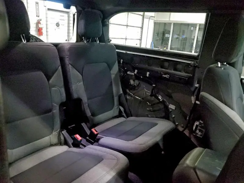 2022 FORD BRONCO BASE  