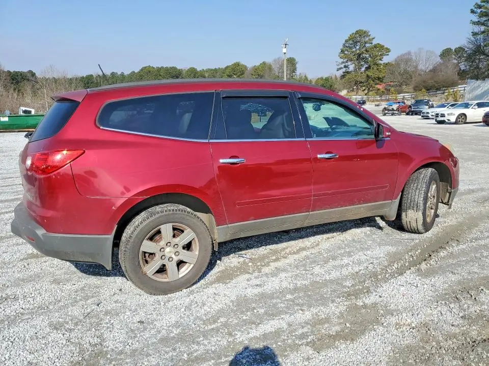 2011 CHEVROLET TRAVERSE LT  