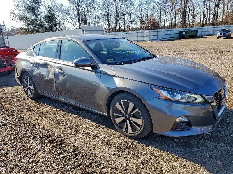 2019 NISSAN ALTIMA SL  